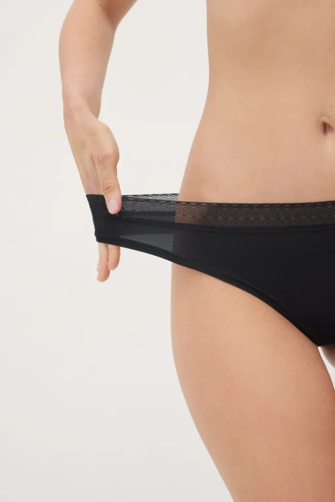Tanga 19493. Ysabel Mora